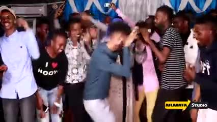 KING ARAASH HEESTIuI KUB MALEEDAHAY _SHOWGA XIISAHA(240P)[Trim][Trim]
